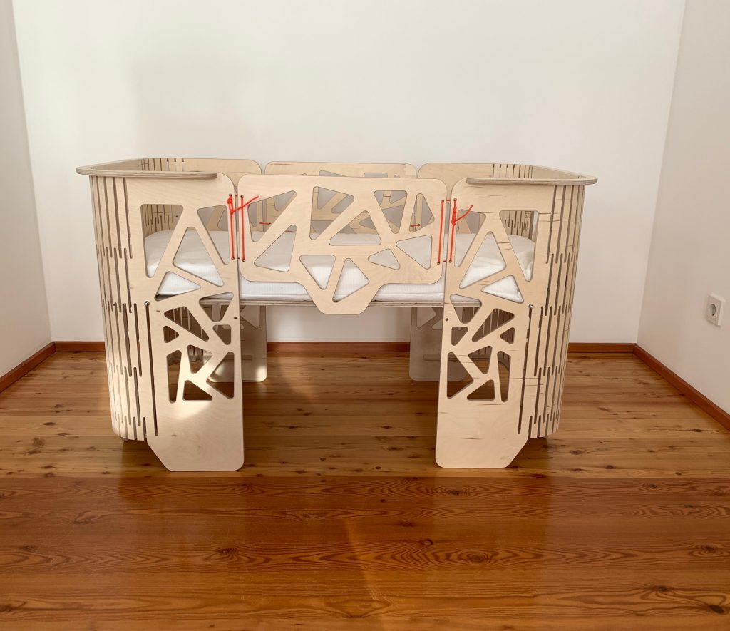 höhenverstellbares Kinderbett Design, Kinderbett und Beistellbett in einem kaufen in München
