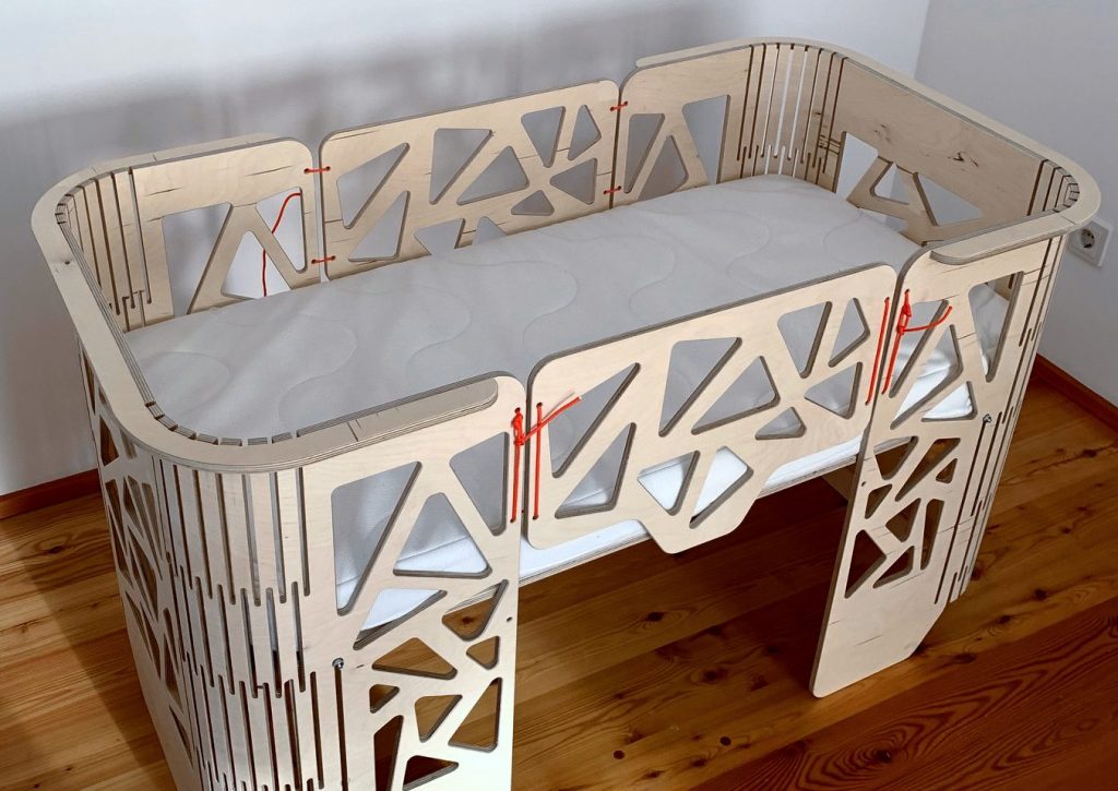 höhenverstellbares Kinderbett Design, Kinderbett und Beistellbett in einem kaufen in München Natur Holz